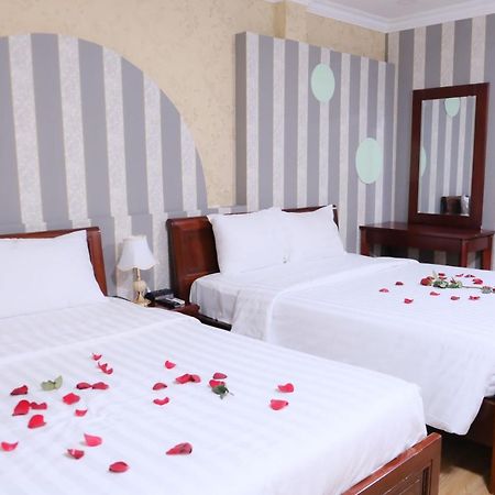 Cosmo Central Hotel Ho Chi Minh Exterior photo