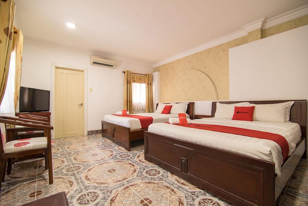 Cosmo Central Hotel Ho Chi Minh Exterior photo
