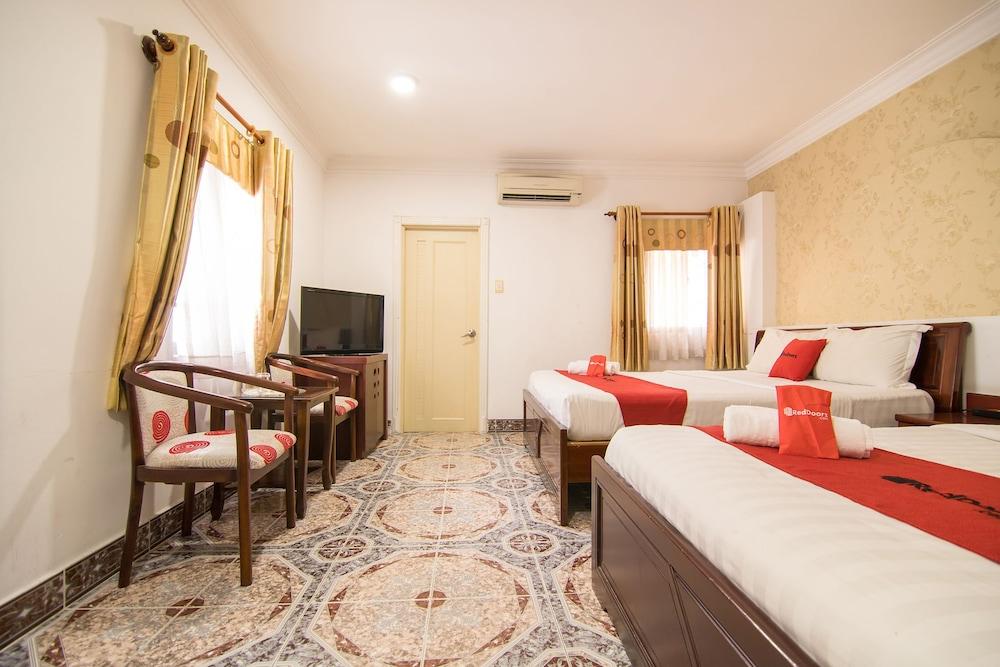 Cosmo Central Hotel Ho Chi Minh Exterior photo